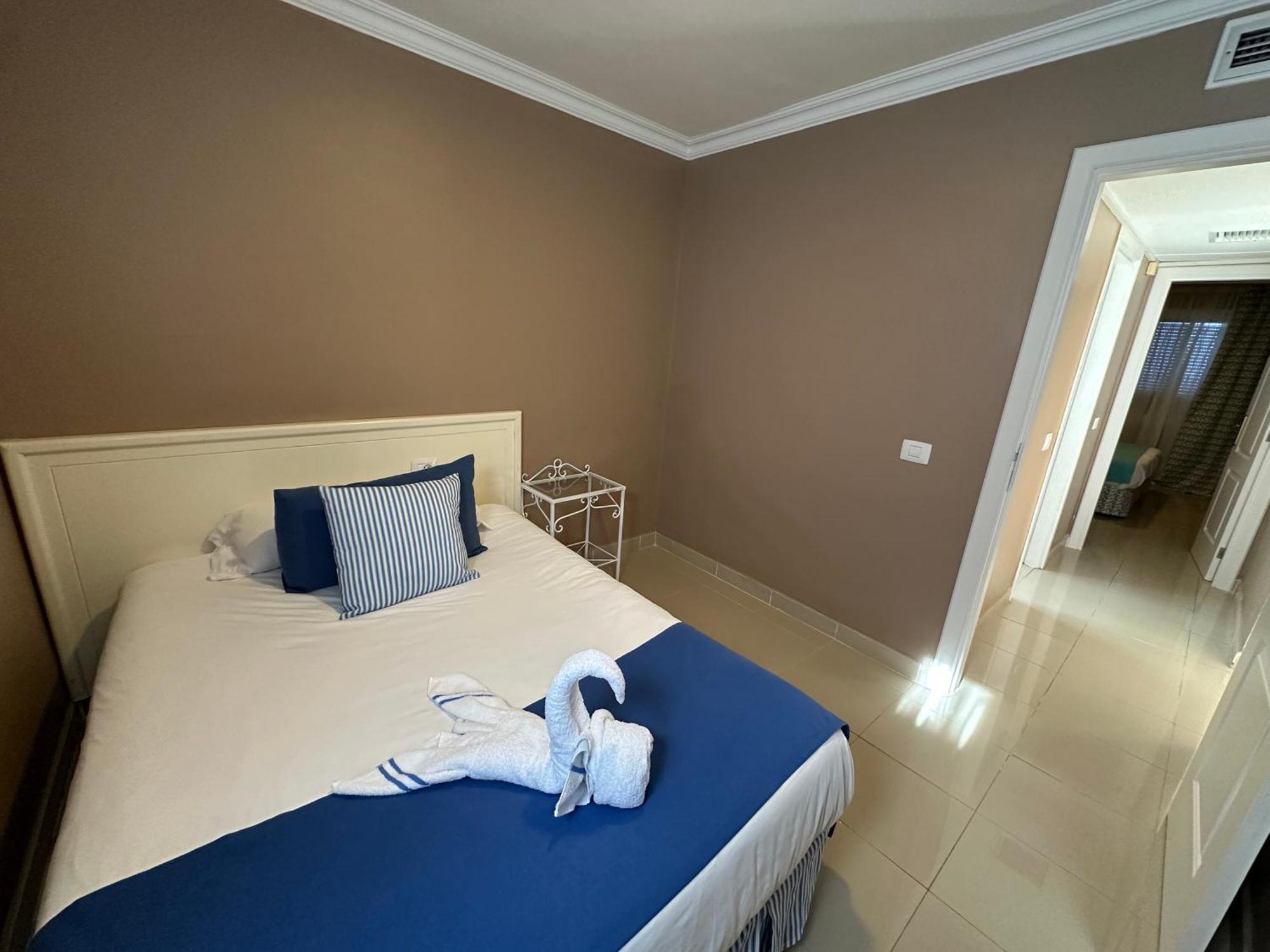 Rf La Quinta Park Suites ซานตา เออร์ซูลา ภายนอก รูปภาพ