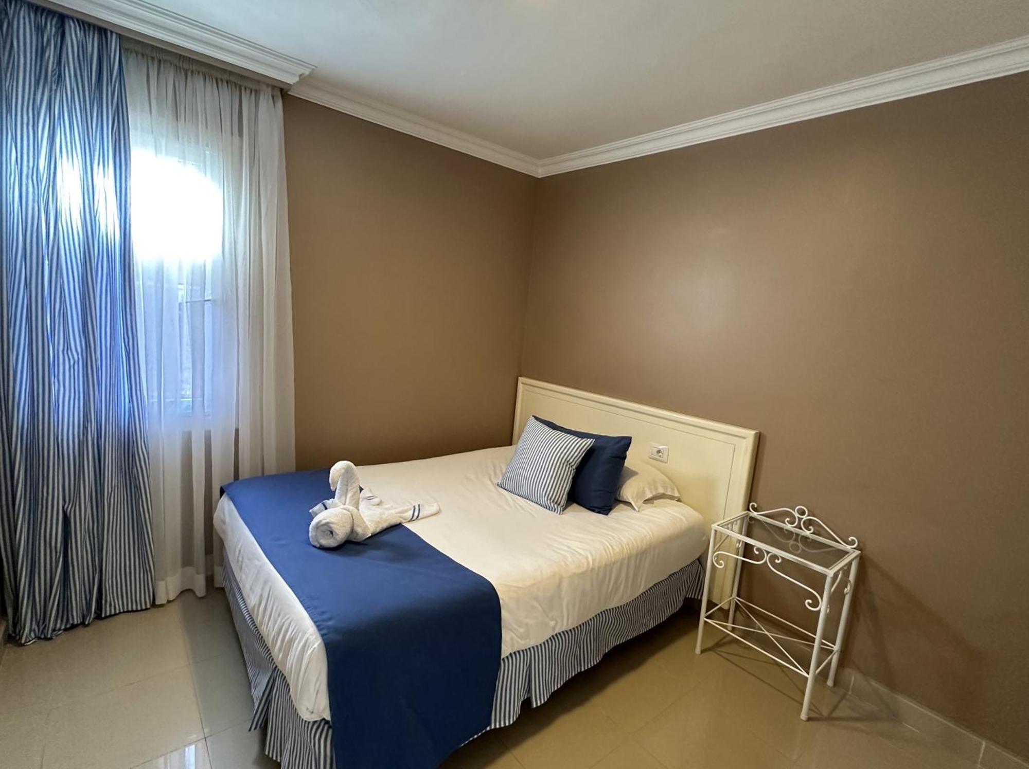 Rf La Quinta Park Suites ซานตา เออร์ซูลา ภายนอก รูปภาพ
